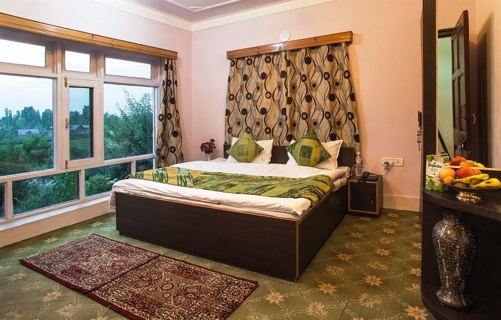 Hotel Sheesha Residency Srīnagar Exterior foto
